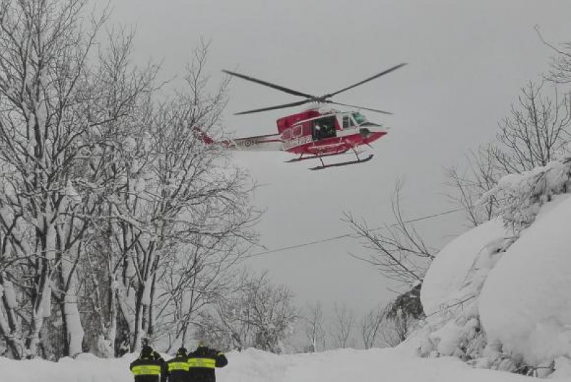 Avalanche atinge hotel na Itália e deixa dezenas de vítimas