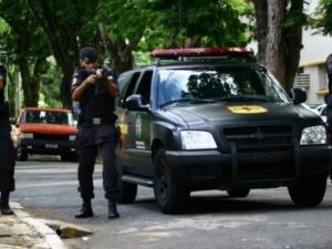 Polícia prende grupo que planejava explodir agência