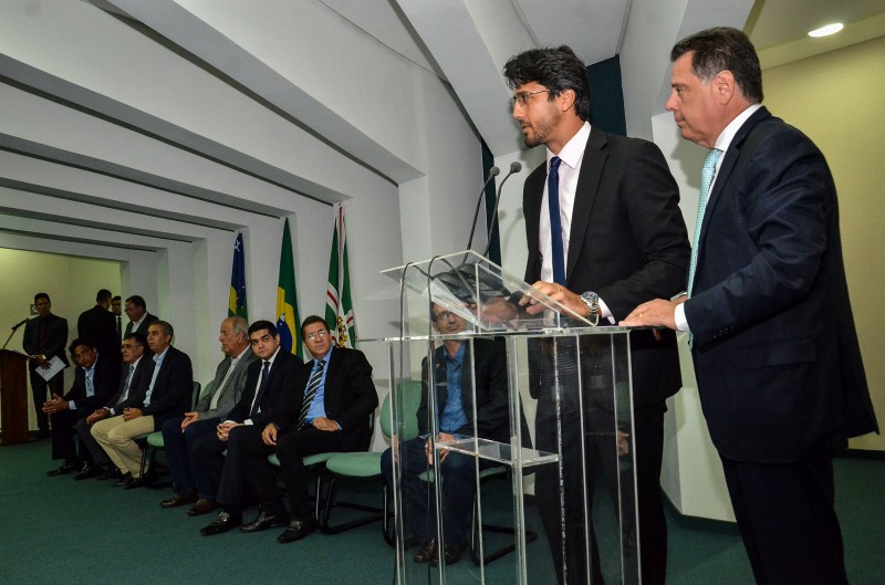 Goiás na Frente ajuda prefeitos