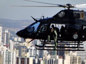 Estudante de Direito é preso por tráfico internacional de armas