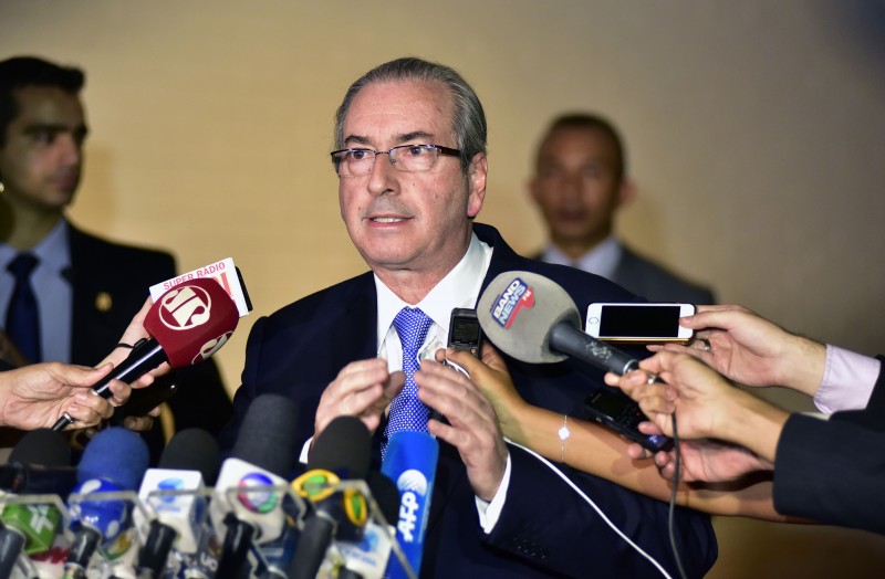 STF suspende mandato de Cunha