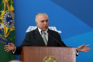 Temer diz que apoiará queda do veto ao Refis