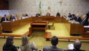 STF inicia sessão para decidir se Renan permanece na presidência do Senado