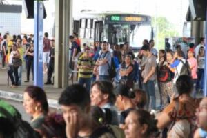 Aumento da passagem só após melhoria no transporte