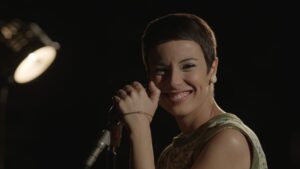 Cinebiografia e Elis Regina promete demais e cumpre de menos