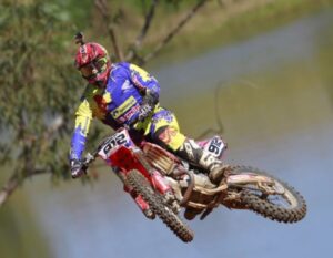 Esloveno é campeão de Motocross em Trindade