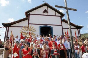 Caiado e aliados participam de festa em Pilar de Goiás