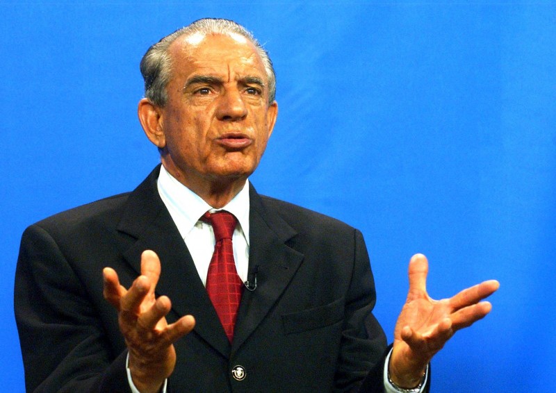 Iris aponta união de todos como forma de vencer crise