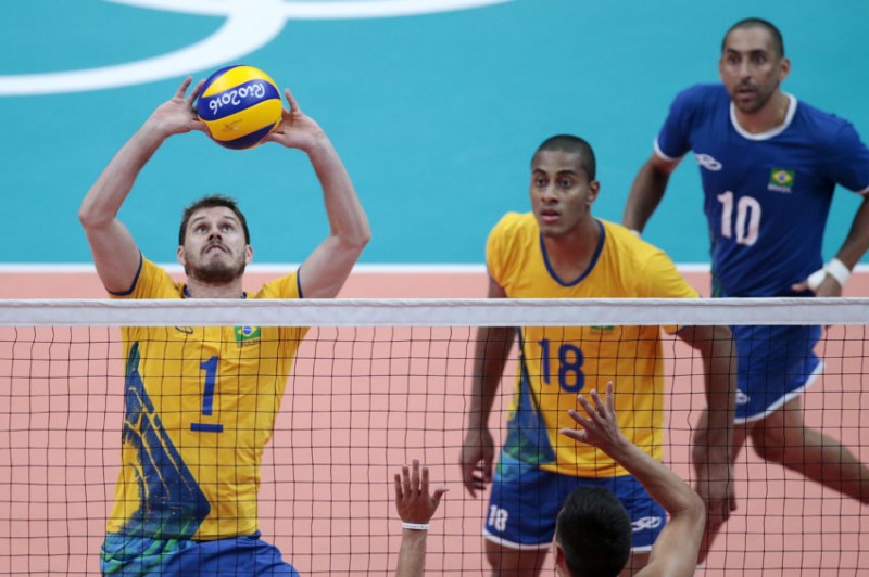 Brasil perde mais uma no vôlei masculino e fica em situação delicada