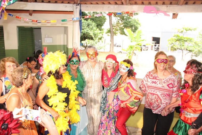 Também tem carnaval  para a terceira idade