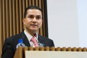 Publicada exoneração de Marcos Pereira