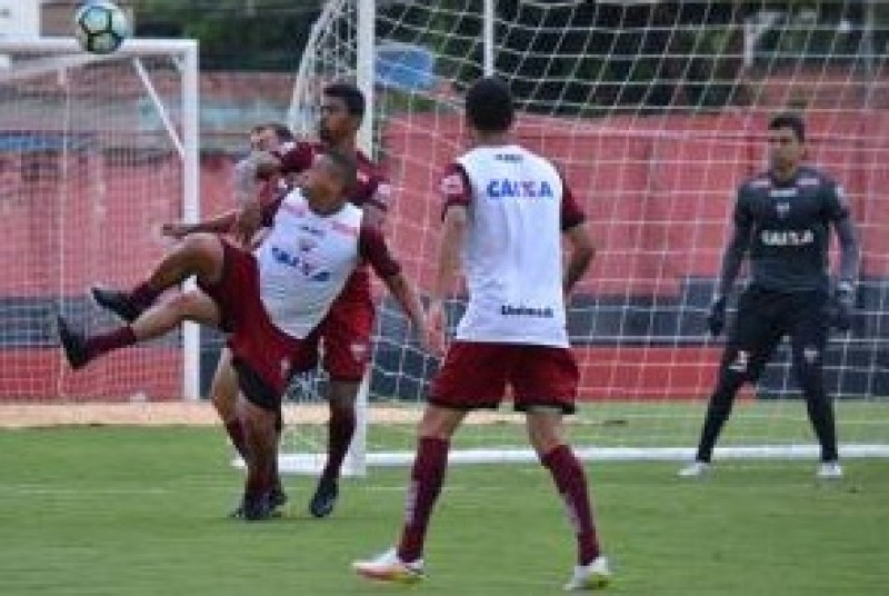 Atlético tenta iniciar reação