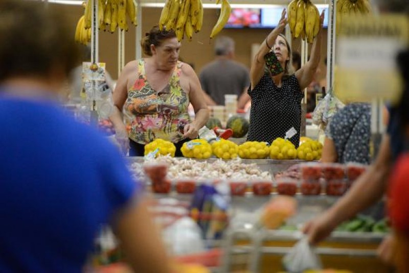 Inflação para famílias com renda até 2