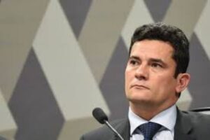 Moro aceita denúncia contra ex-secretário do PT e mais quatro na Lava Jato