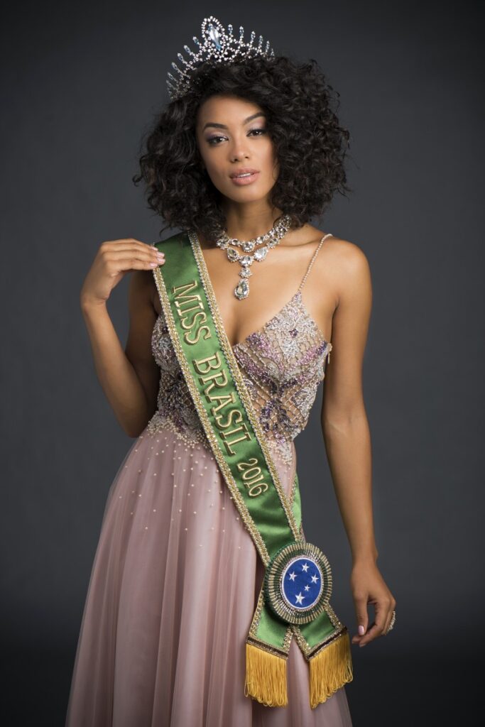 Raissa Santana disputa Miss Universo neste domingo