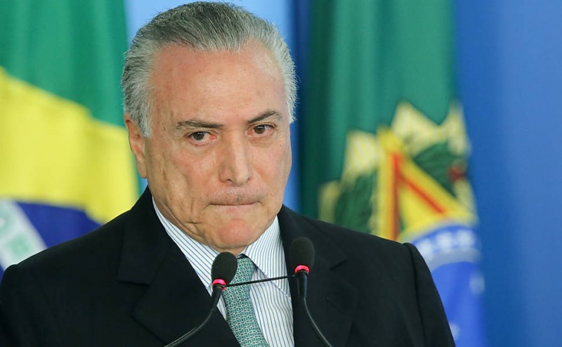 Advogados de Temer entregam defesa à Comissão de Constituição e Justiça