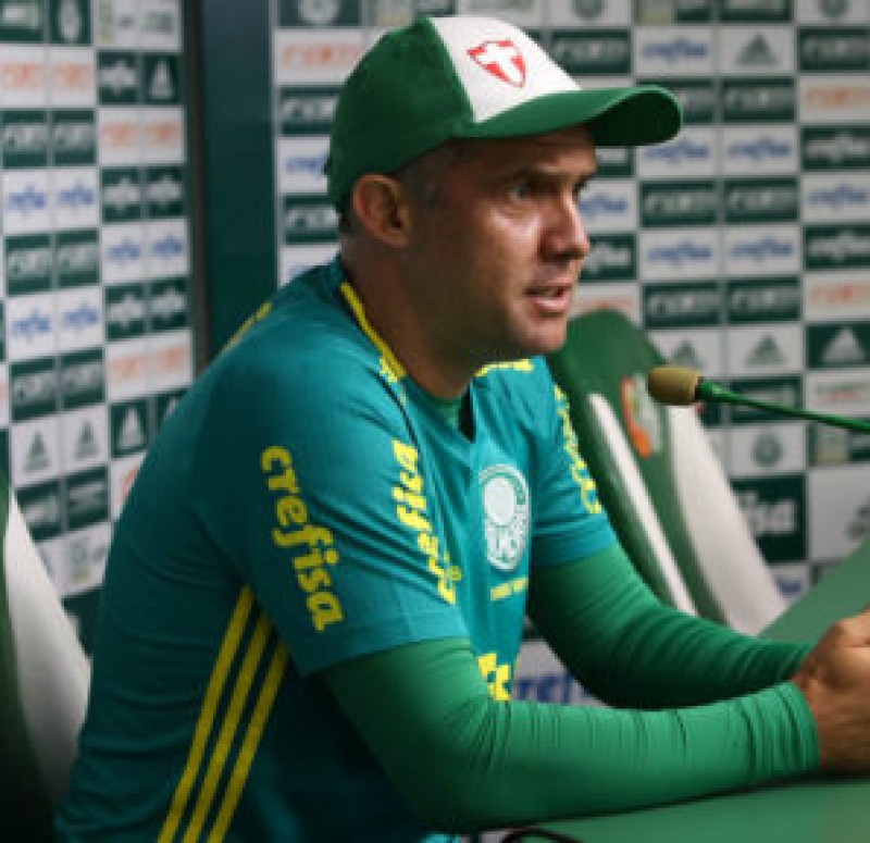 Ponte Preta dá “chocolate” no Palmeiras do domingo de Páscoa