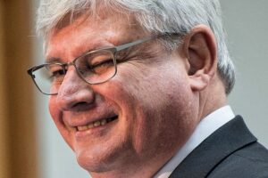 Janot: “Não adianta esconder bens ou valores fora do Brasil”