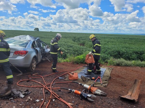 9 abre 1 Corpo de Bombeiros