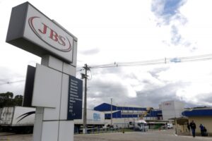 Prefeitura de São Miguel pede indenização da JBS