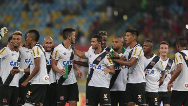 Vasco empata com Macaé