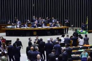 Plenário aprovou 168 propostas em 2017