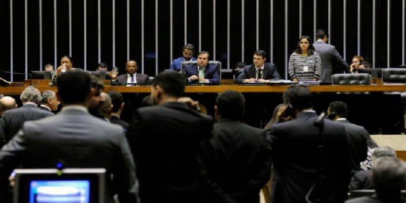 Câmara aprova regras para emissão de duplicata eletrônica