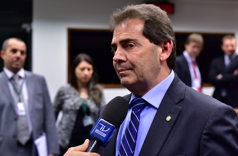 Deputado faz bolão do placar na Câmara