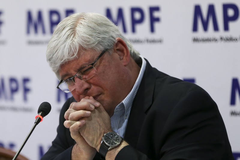 Janot deve ligar Temer a mala entregue a Loures