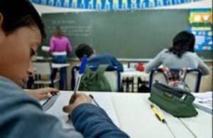 Comprovante de vacinação para matricular crianças agora é obrigatório em Goiás