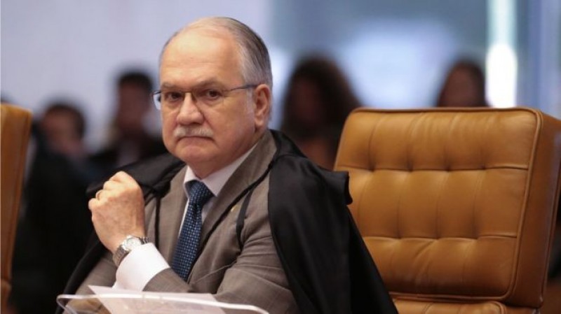 Fachin vota por prisão de Maluf; julgamento é suspenso no STF