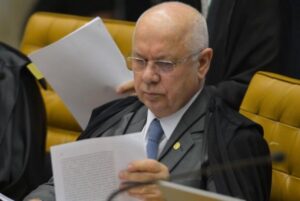 Ministro do STF diz que vai trabalhar no recesso para analisar delações