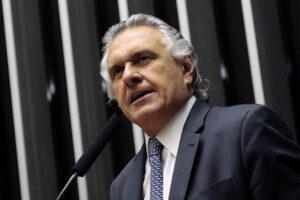 Caiado critica Temer por nomeação de Moreira Franco