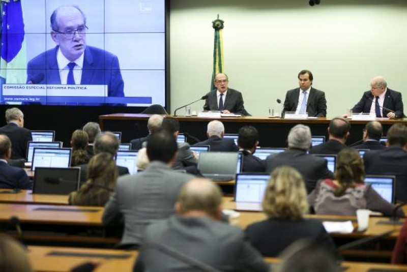 Relator da reforma eleitoral defende modelo de transição para eleições 2018