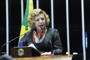 Lúcia prevê campanha difícil