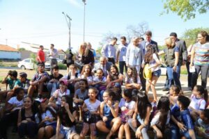 Crianças aprendem sobre preservação ambiental