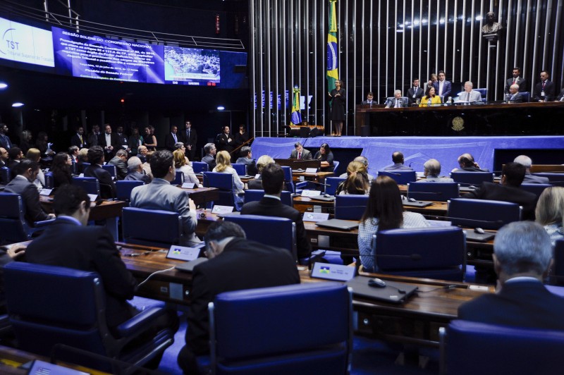 Comissão do Senado aprova reajustes para servidores