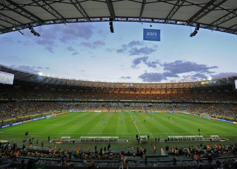 Atlético-MG e Grêmio vão decidir em casa