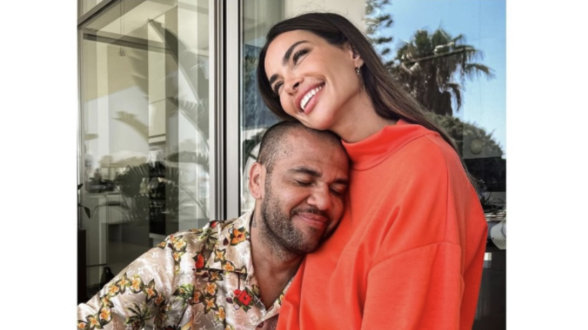 Daniel Alves e esposa postam fotos juntos após jogador ser solto