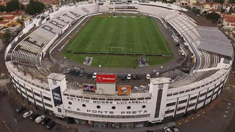 Estadio Moises Lucarelli