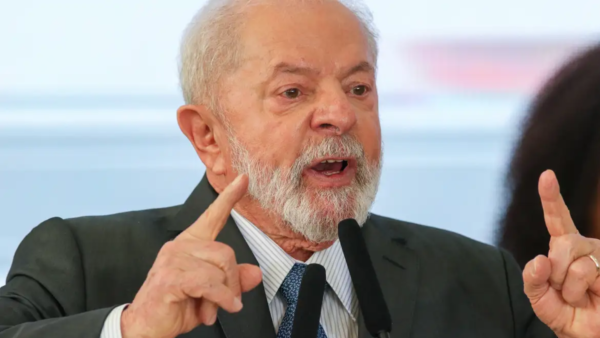 Lula quer encontrar uma “solução pacífica” para as eleições da Venezuela