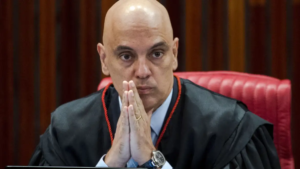 Alexandre de Moraes suspende o X no Brasil