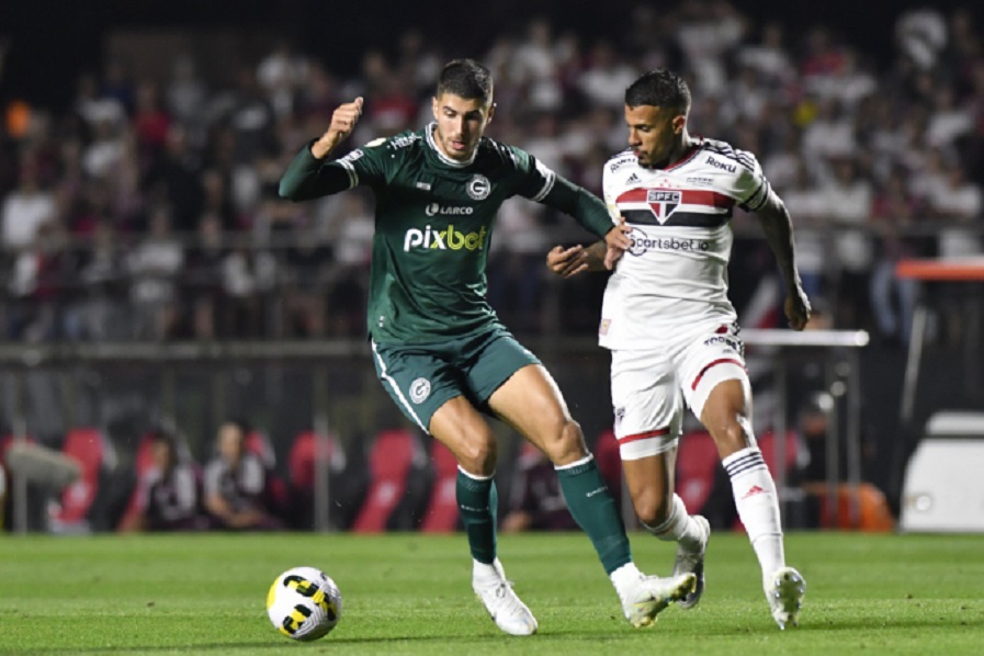 Sao Paulo x Goias no Morumbi as 21h. Foto Eduardo Carmim