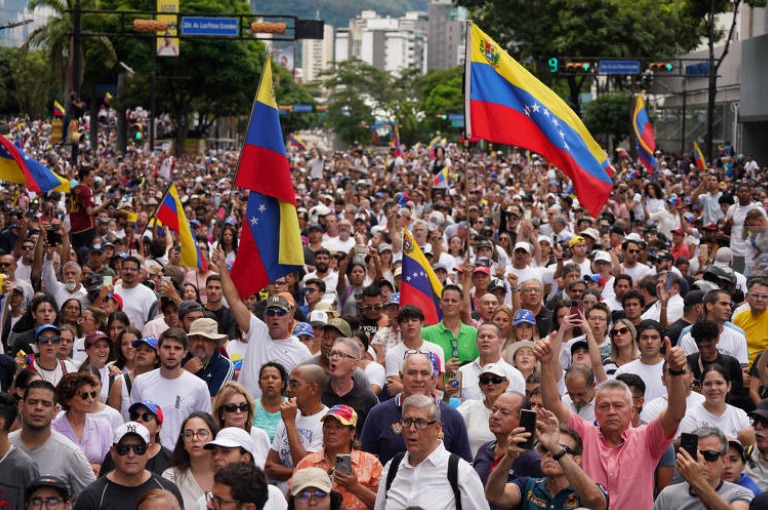 Papa Francisco pede diálogo e verdade nas eleições da Venezuela