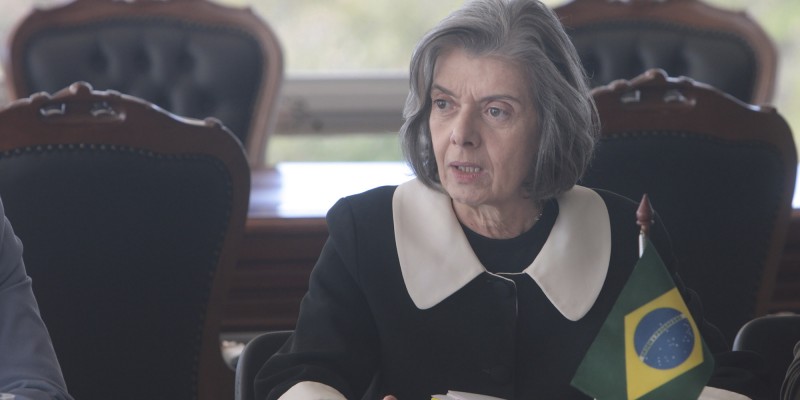 Cármen Lúcia  diz que é preciso repensar Judiciário