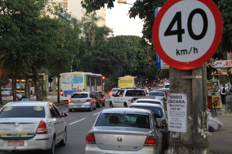 Zona 40 pode ter aumento de velocidade