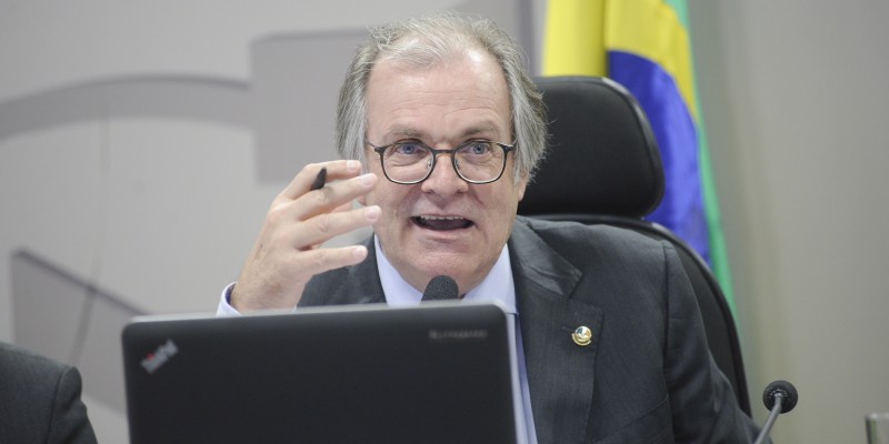 Relator propõe ano sem reajustes e proposta será entregue hoje