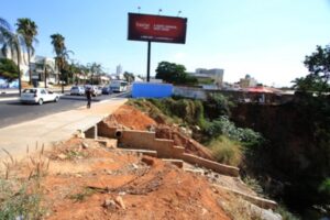 Pontes que cortam Goiânia oferecem riscos