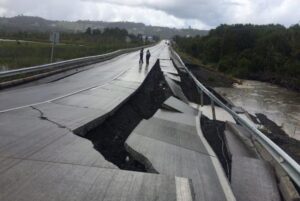 Terremoto de magnitude 7.6 atinge o Chile e provoca alerta de tsunami