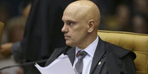 Alexandre de Moraes dá segundo voto contra habeas corpus de Lula